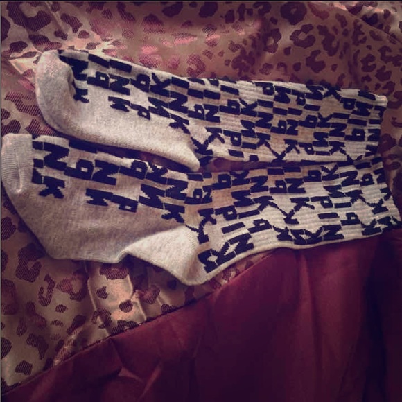 Victoria's Secret socks new without tags - Picture 1 of 4