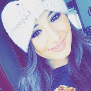 Meet your Posher, Leah