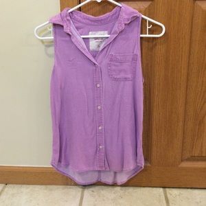 Purple sleeveless shirt