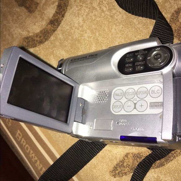 Video Camera - Picture 2 of 4