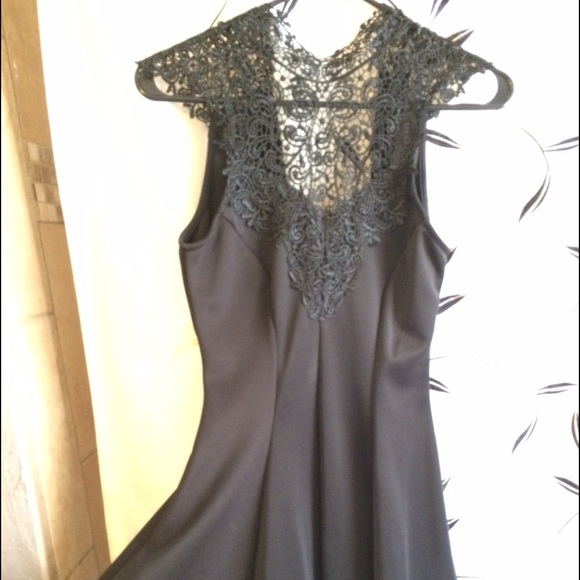 Black fitted party dress - Picture 1 of 4
