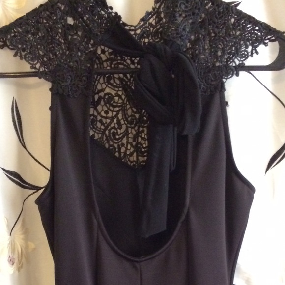 Black fitted party dress - Picture 3 of 4