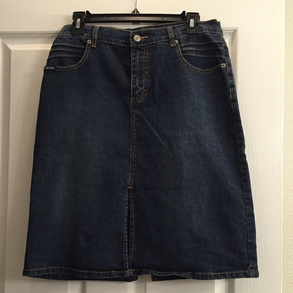 Denim Skirt  ♦️Final Price♦️