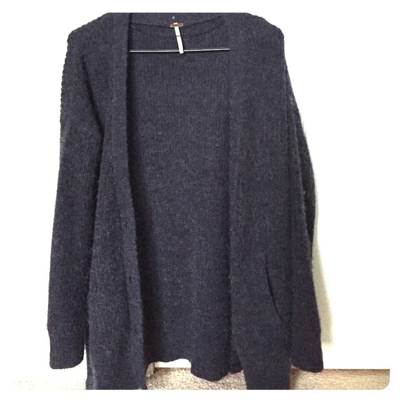 New! Navy Cardigan💙