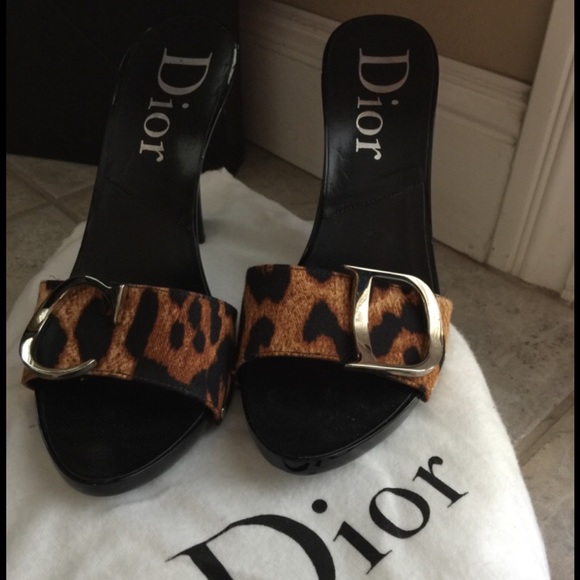 Dior heels Size 37 1/2. Only used twice. - Picture 2 of 3