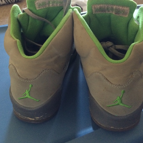 Green and grey Jordans - Picture 2 of 4