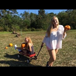 Meet your Posher, Julia