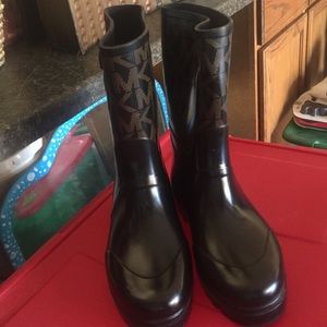 Michael Kors MK MID rain boots-black size 8