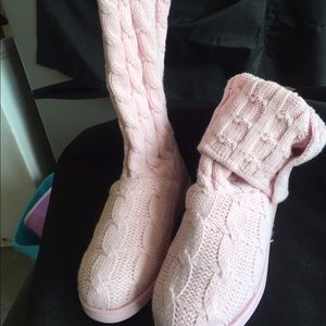 JUICY COUTURE pink sweater boots size 9