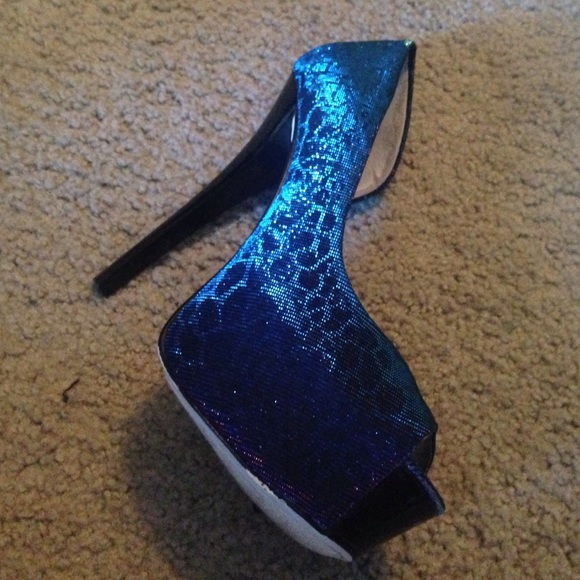 Bakers High Heels - Picture 4 of 4