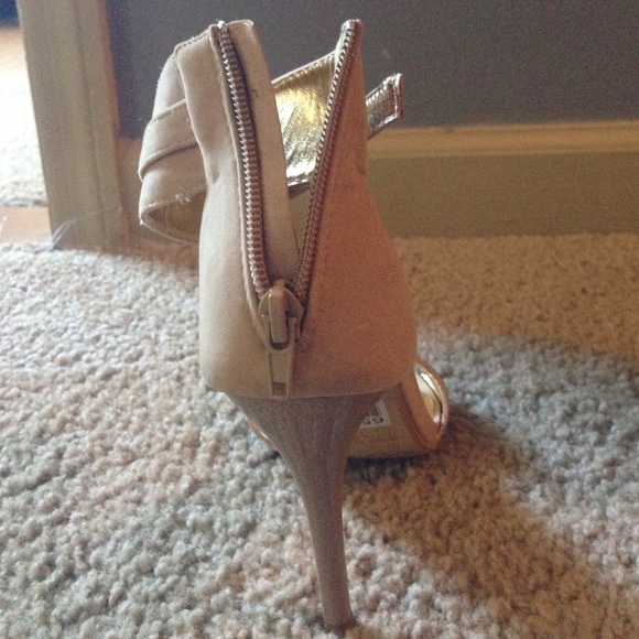 Short heel shoes - Picture 3 of 3