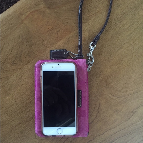 Pink Coach wristlet - Picture 4 of 4