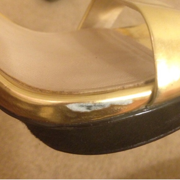 SOLD🎉🎉Zara Gold & Black Platform Heels - Picture 4 of 4