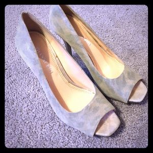 Gianni Bini open toe pumps