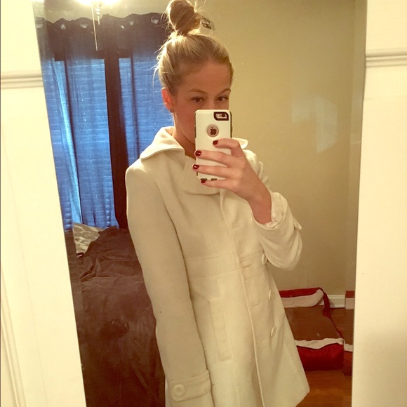 ❄️White Peacoat ❄️