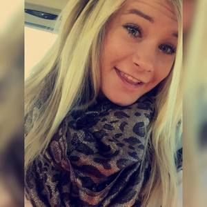 Meet your Posher, Carlie