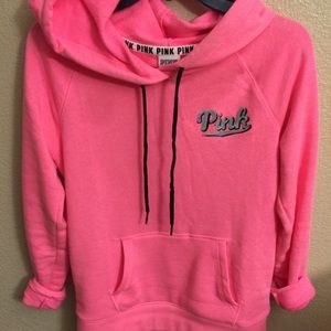 Traded 💕Neon pink sweater 😍💖