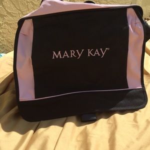 Mary Kay pink/blk canvas bag and consultant set