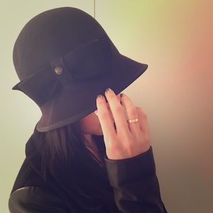 Gorgeous vintage wool cloche hat