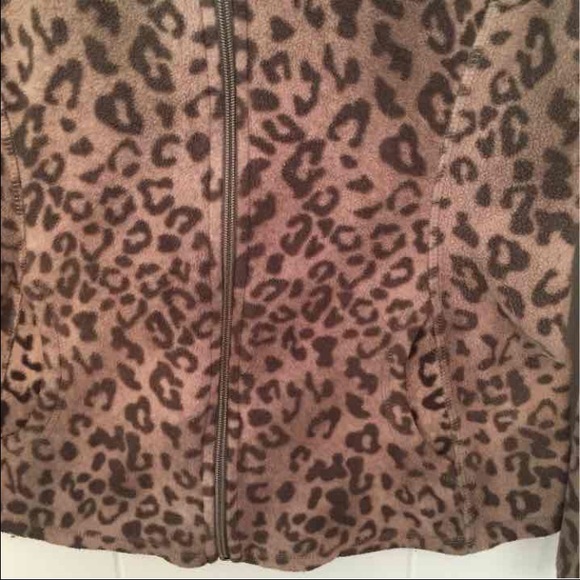 Cheetah/leopard print fleece zip up - Picture 2 of 4