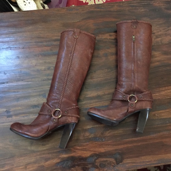 FRYE VICKI TALL 9 RIDING BOOT WITH HEEL