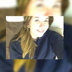 Meet your Posher, Desiree