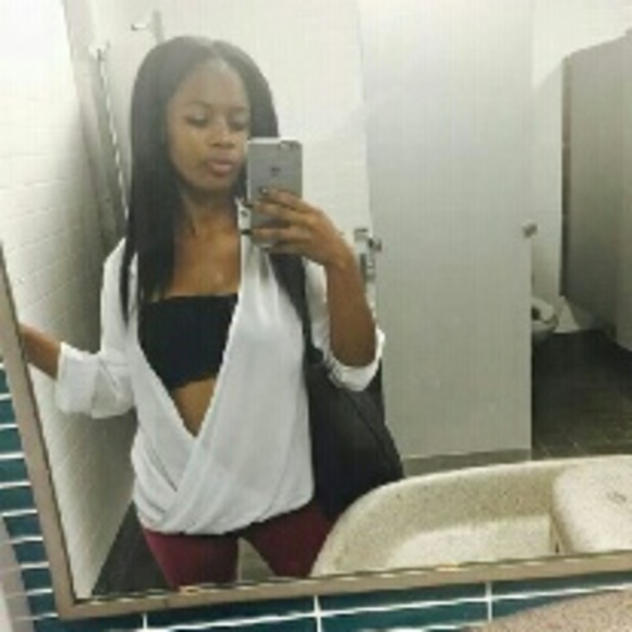 Meet your Posher, Titanna - Picture 1 of 1