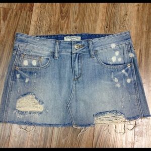 A must have blue jean skirt.