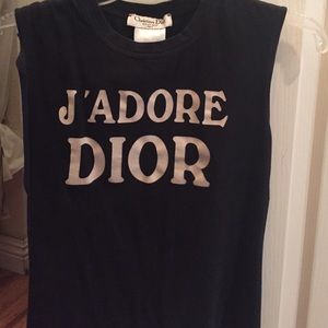 Sleeveless Dior shirt
