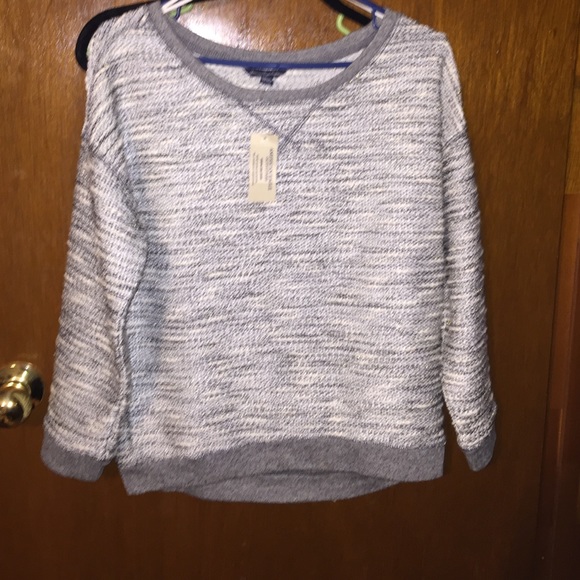 American eagle crew neck