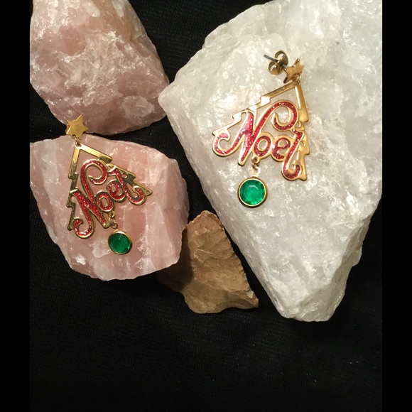 Vintage Noel Earrings - Picture 4 of 4