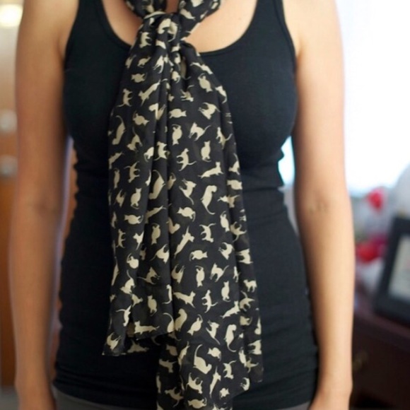 πTESSA "meow" scarf - BLACK - Picture 2 of 3