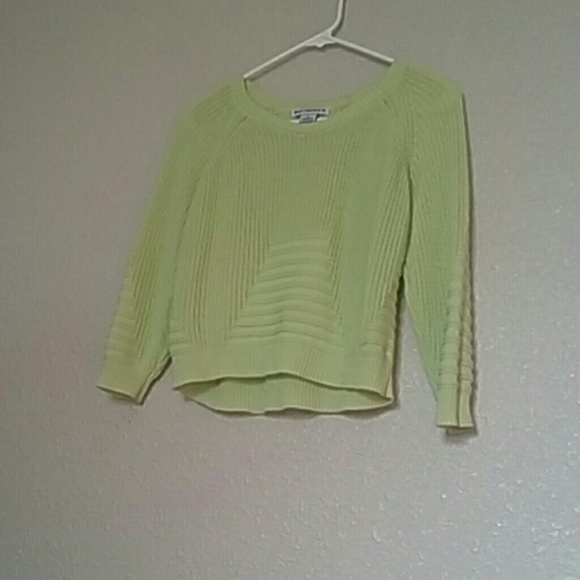 Crop top sweater