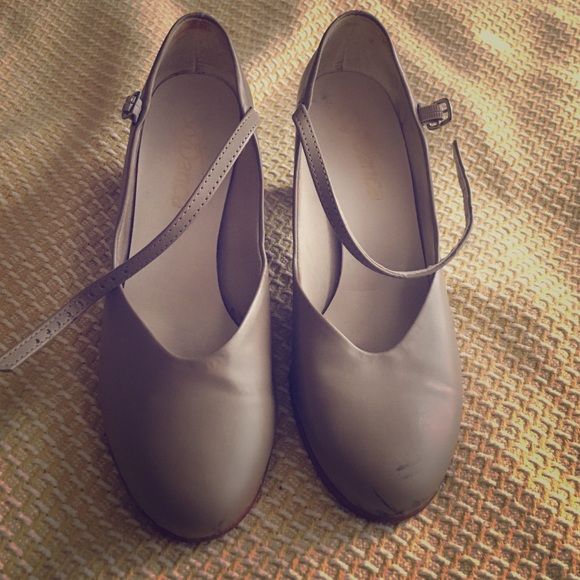 Neutral character shoes, So Danca