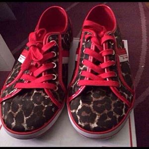 SOLD!!!!!!Coach shoes 8.5