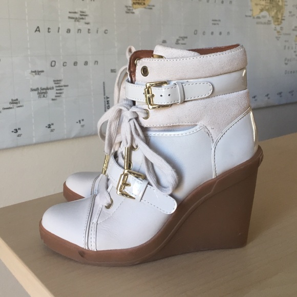 Pow! Michael Kors sneaker wedge