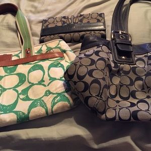 🎉🎀bundle 2 authentic coach purses🎀🎉