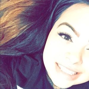 Meet your Posher, Vanessa