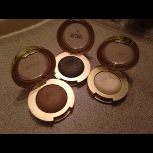 Milani eyeshadow SOLD