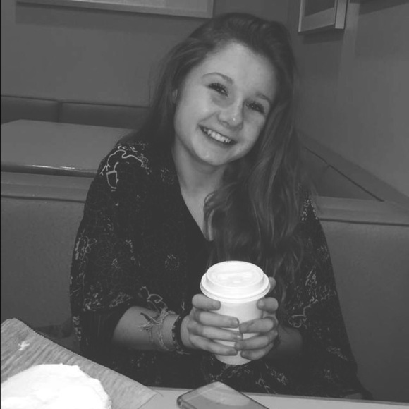 Meet your Posher, Karen - Picture 1 of 1