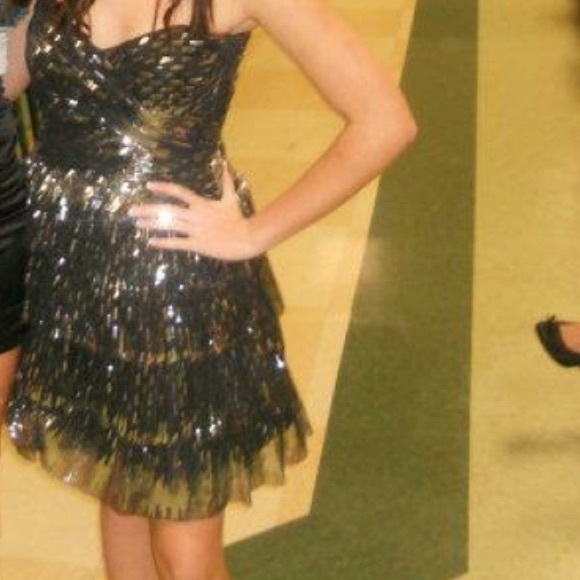 PERFECT dress!