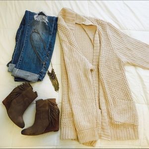 Cream oversized knit sweater