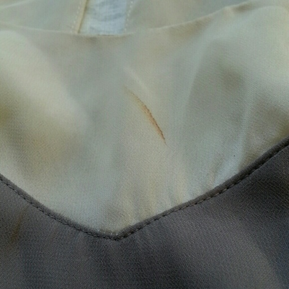 Sleeveless dress and separate belt - Picture 2 of 3