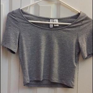 basic gray crop top