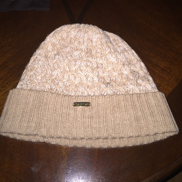 A Calvin Klein beanie. It's in great condition.