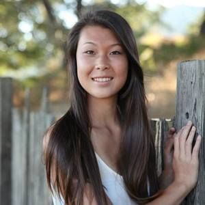 Meet your Posher, Kira