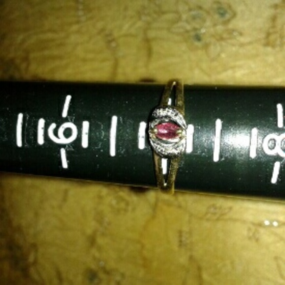 10K Yellow and White Gold Ruby Ring Size 7