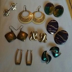 Buddle or seprate sell earings