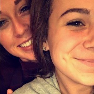 Meet your Posher, Claire