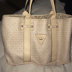 guess purse